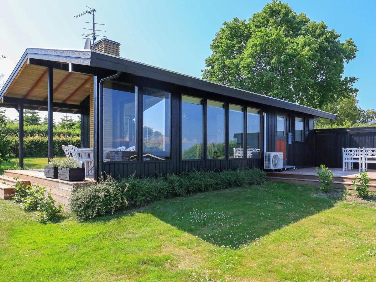 6 Person Holiday Home In Hesselager Szoba fotó