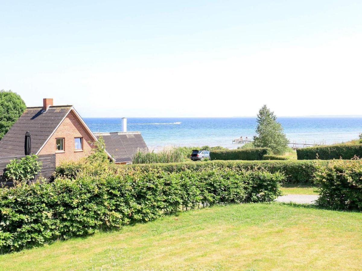 6 Person Holiday Home In Hesselager Kültér fotó