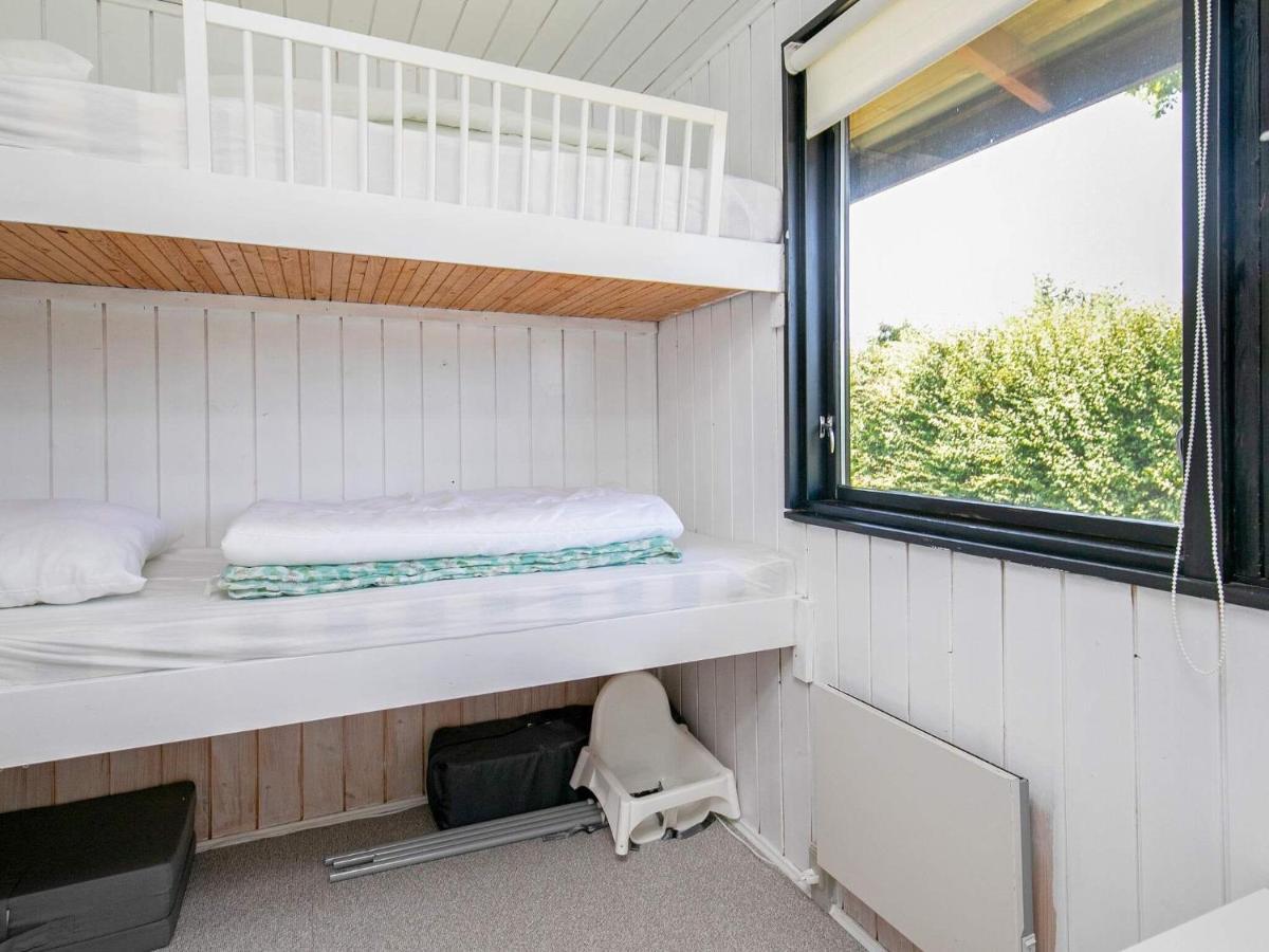 6 Person Holiday Home In Hesselager Kültér fotó