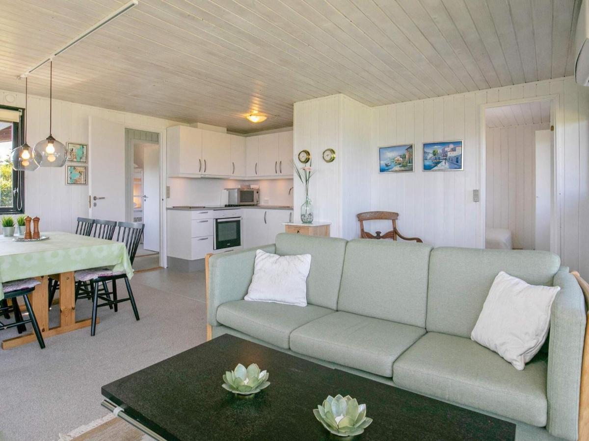 6 Person Holiday Home In Hesselager Kültér fotó